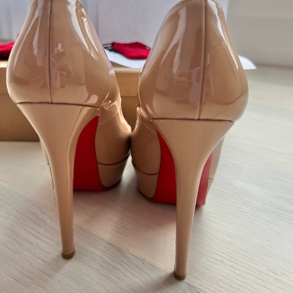 Christian Louboutin Patent Bianca Pumps Size 37 - Picture 8 of 11